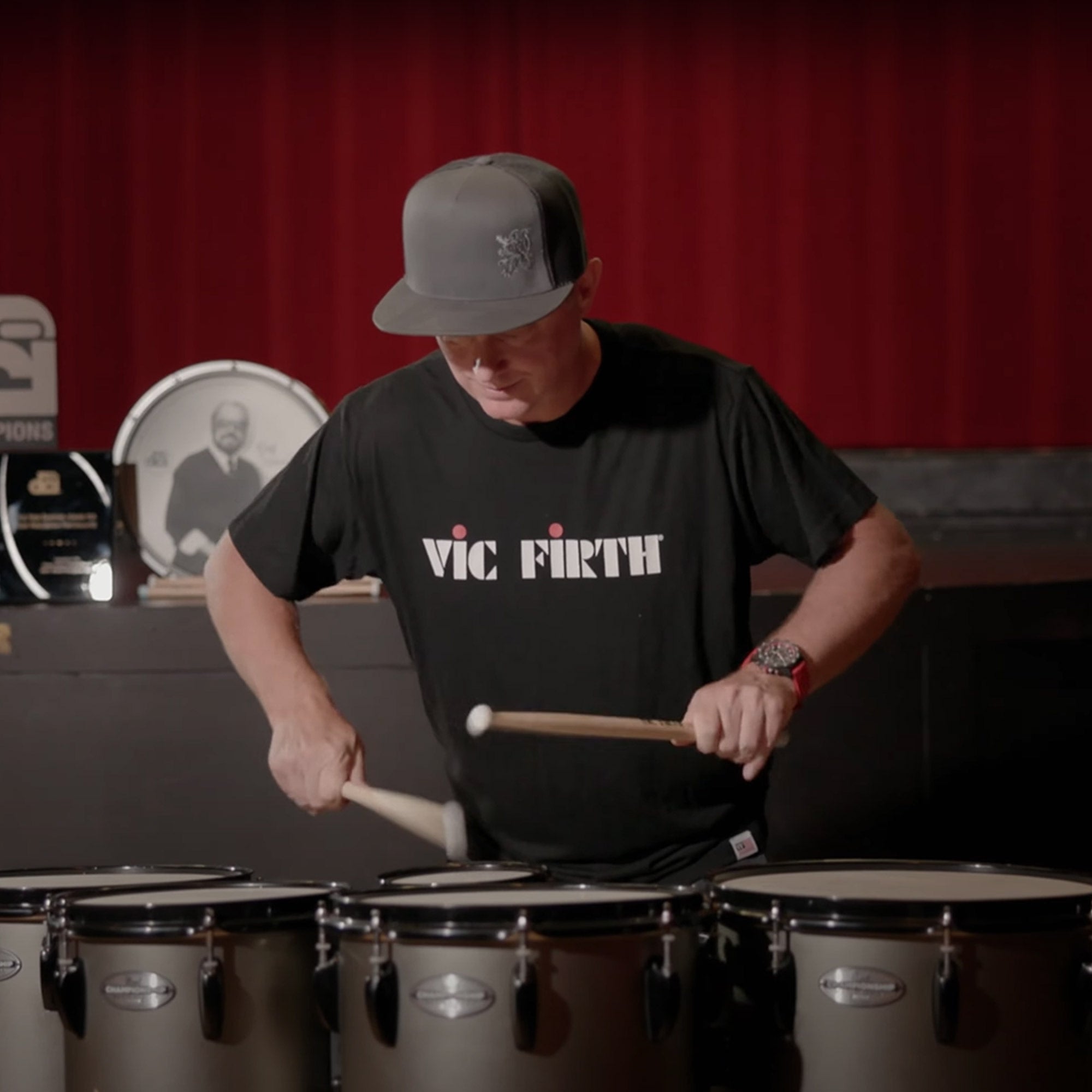 スノチル　コンプ Corpsmaster® Multi-Tenor Stick -- Colin McNutt – Vic Firth